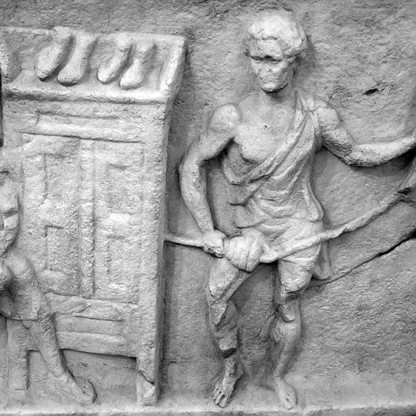98-117 годы (правление Траяна). Прядильщик. Изображение на мраморном саркофаге.