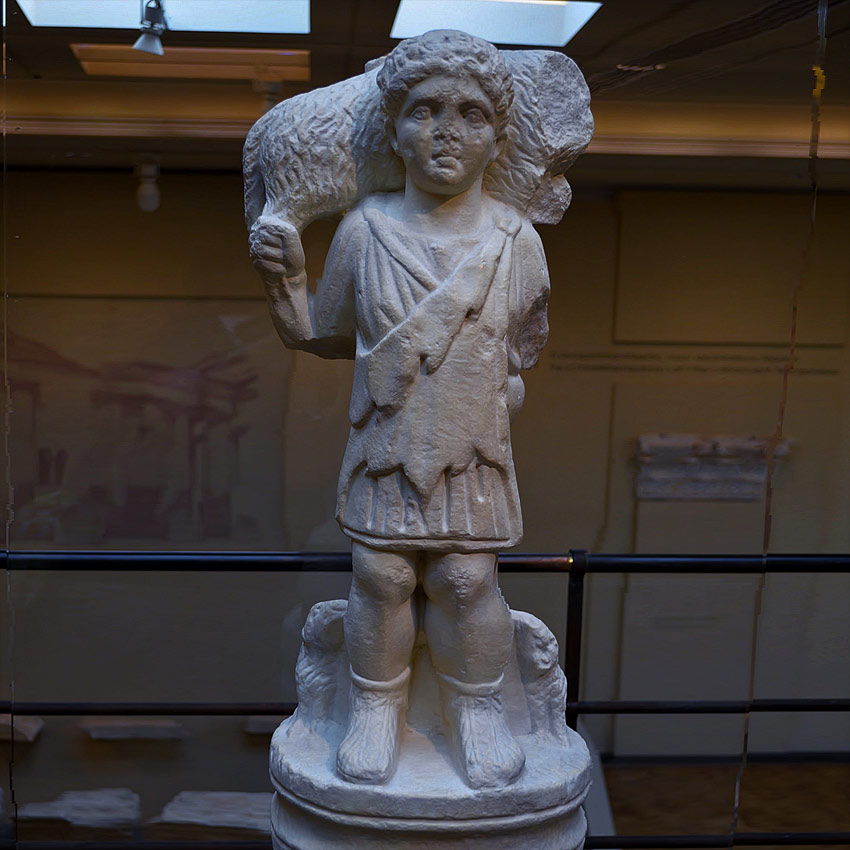 IV век. Пастырь.  Музей византийского искусства, Афины.