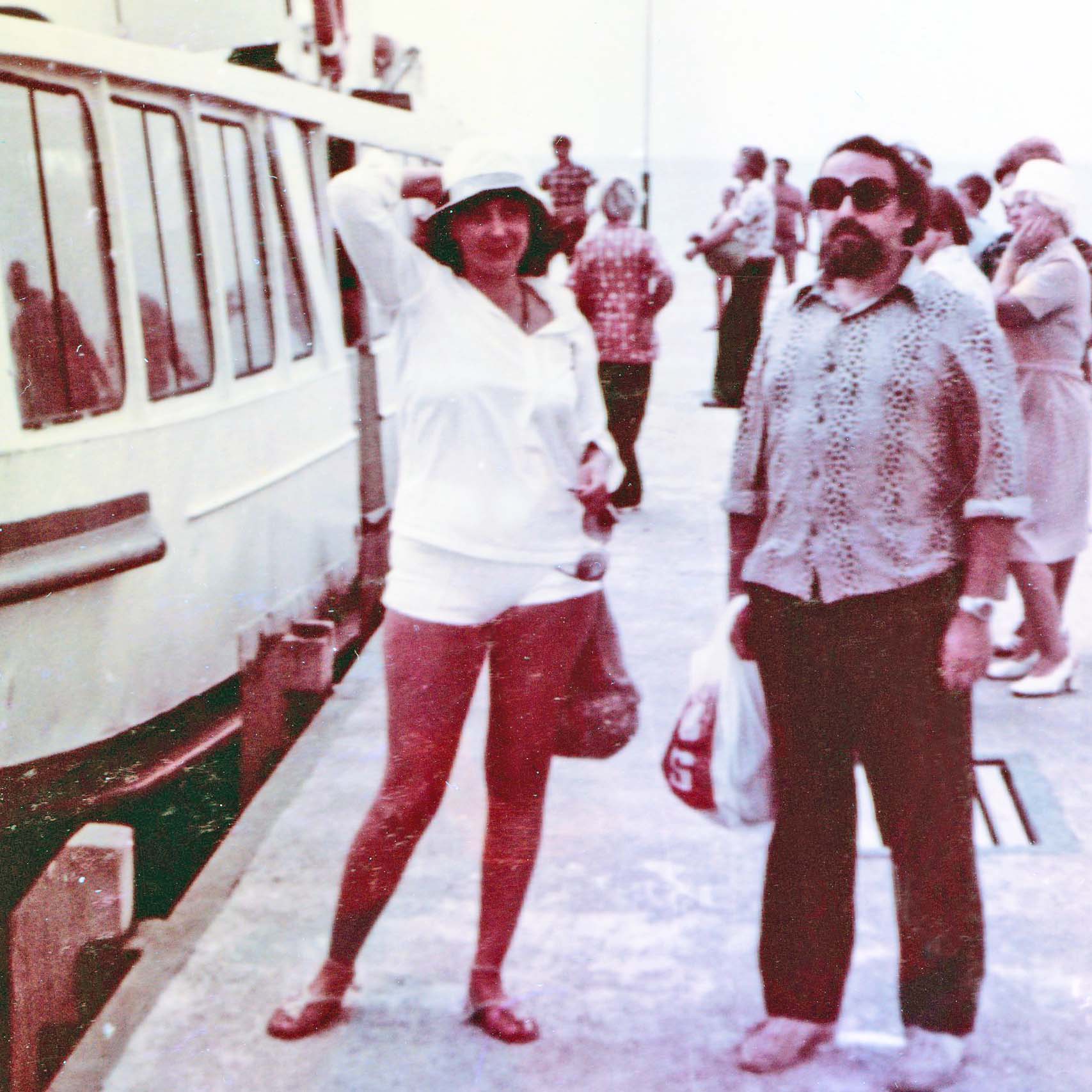 1973 год, Коктебель, рядом Нонна Борисова.